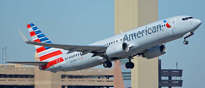 American Boeing 737-823 N840NN, Phoenix Sky Harbor, October 14, 2017